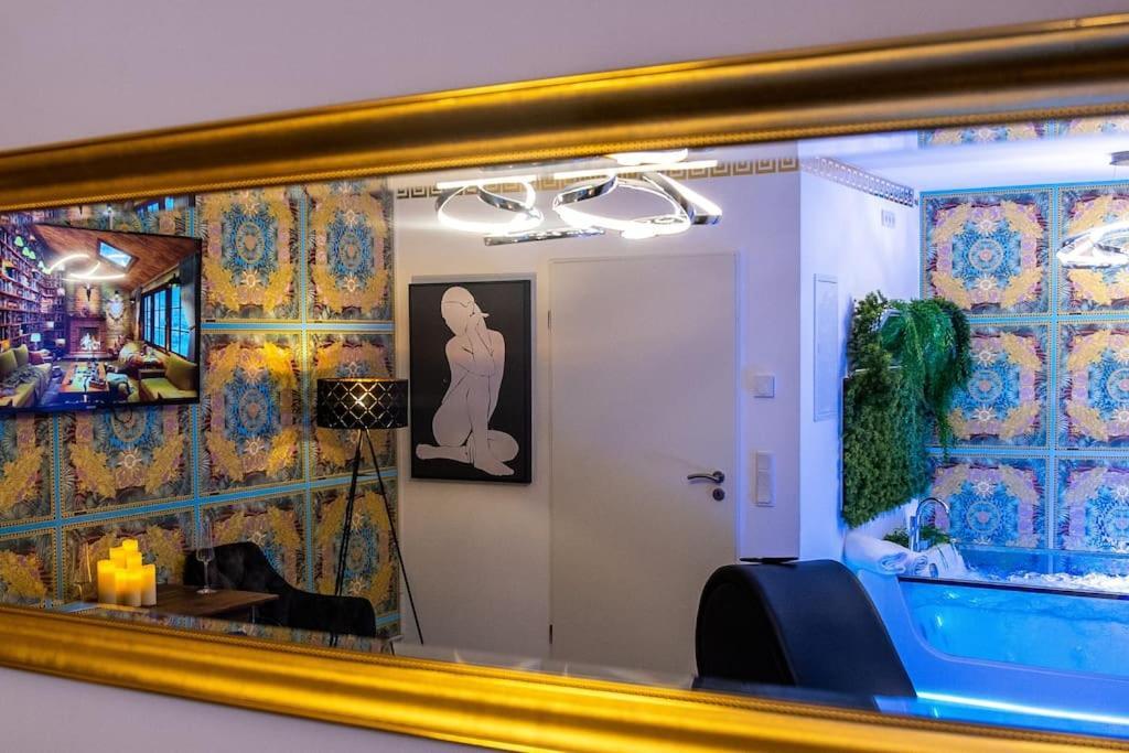 Luxury Love Room Spa Whirlpool Jacuzzi Nuremberg ภายนอก รูปภาพ